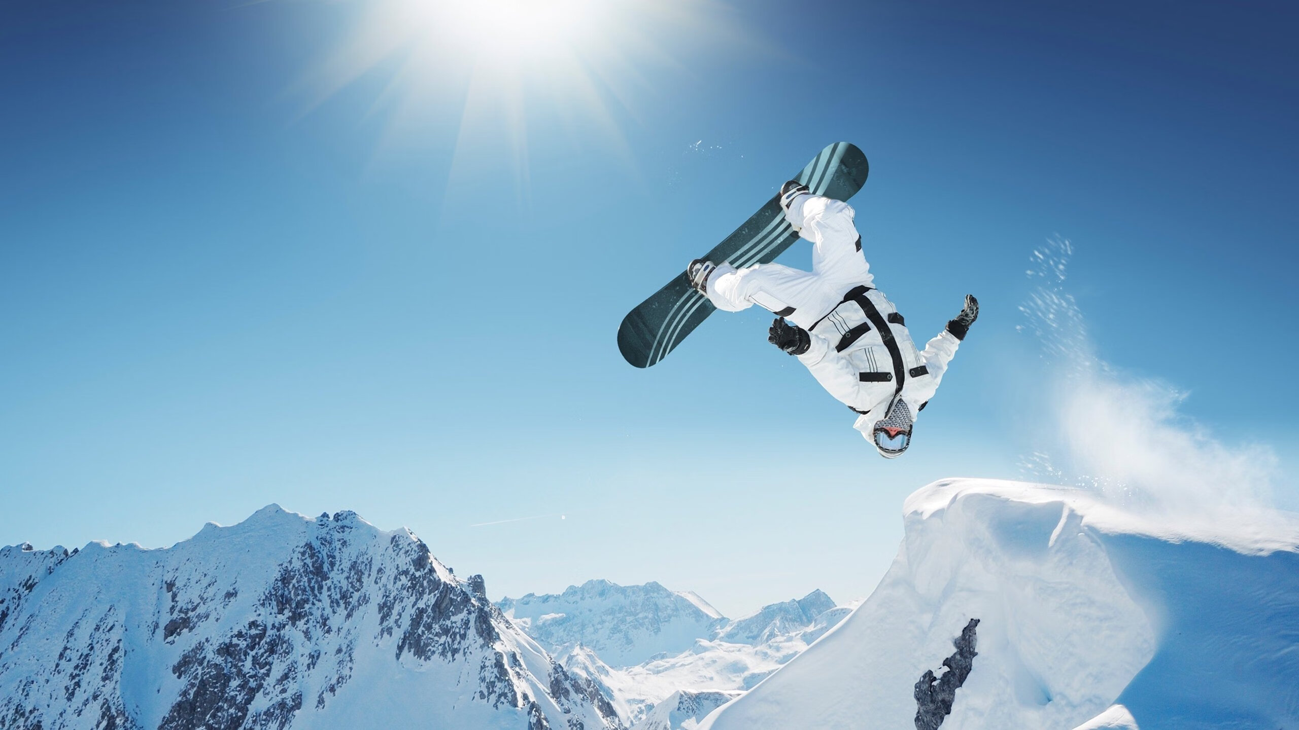 世界杯后:各大品牌拿冠军队颜色做联名周边 衣服、鞋帽一夜售罄